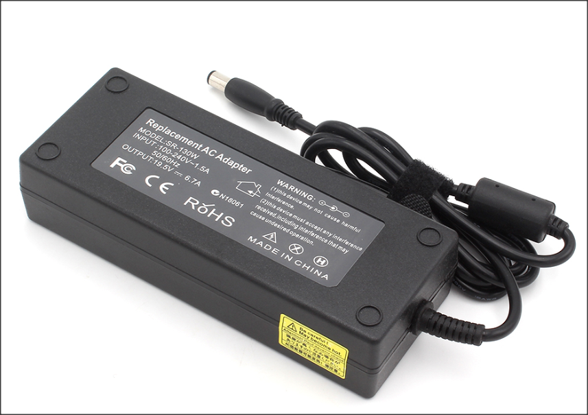Cargador Compatible Dell 19.5V 6.7A All in One 130W EKO